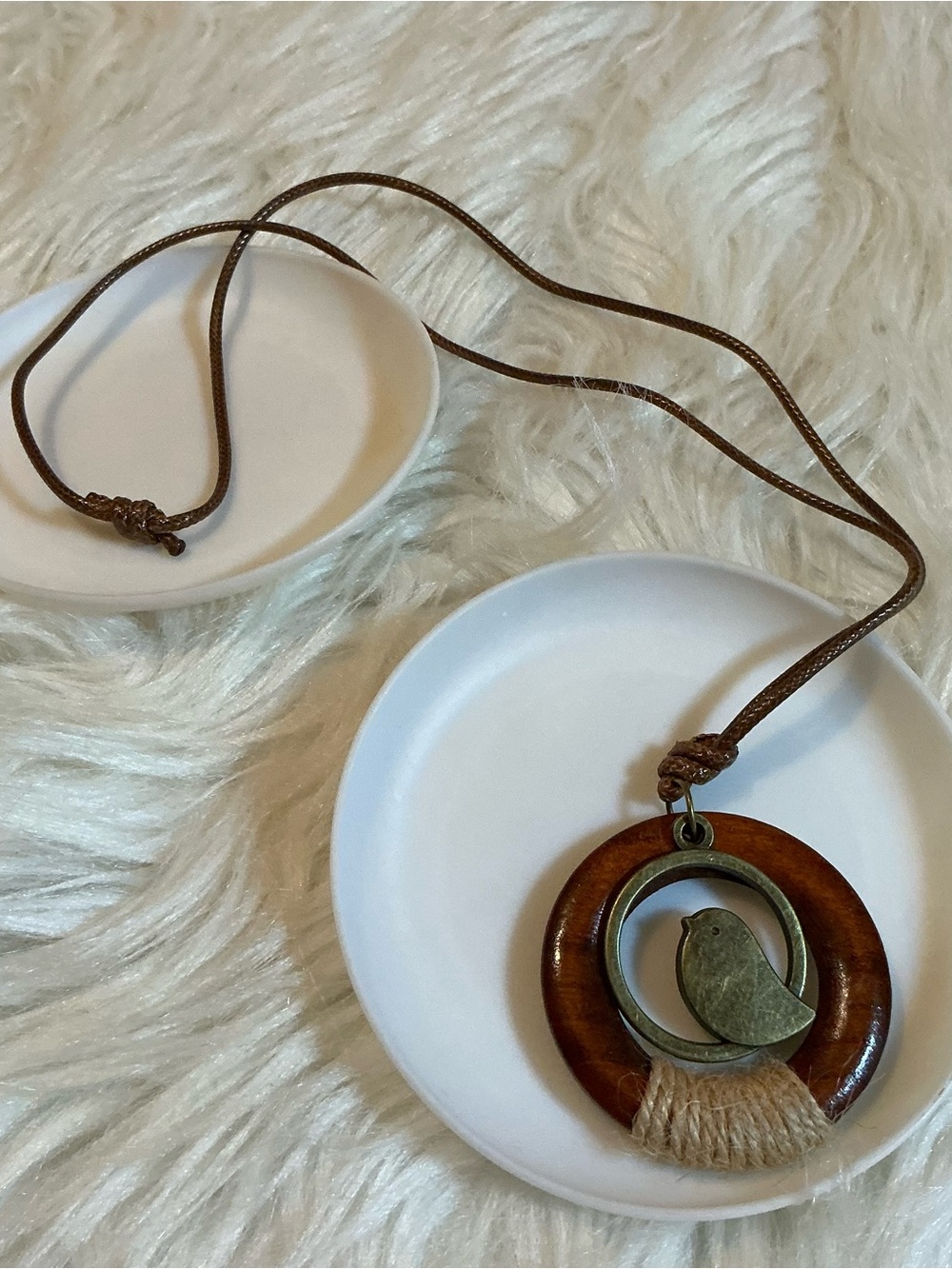 Pretty Brown Wooden Circle Pendant Necklace with Bronze Bird Charm